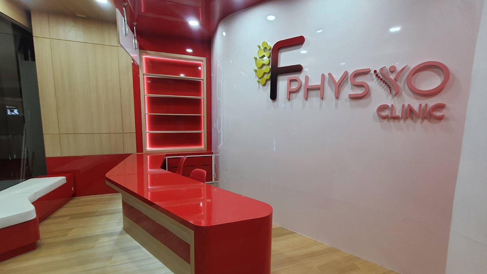 F Physio Clinic - Silom Edge